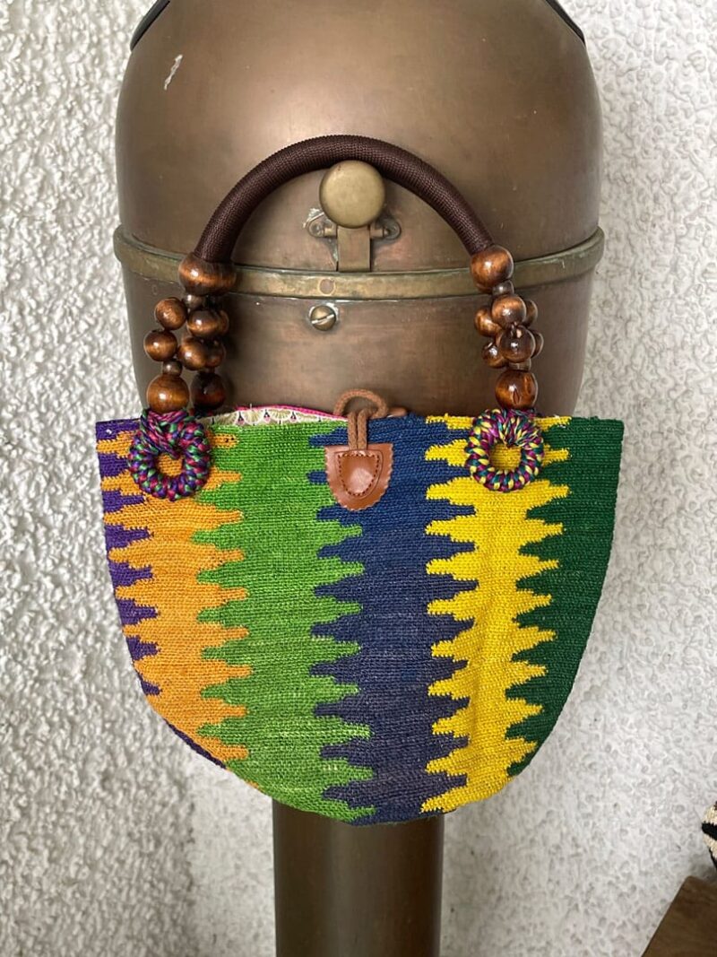 Shigra con asas multicolor Maya