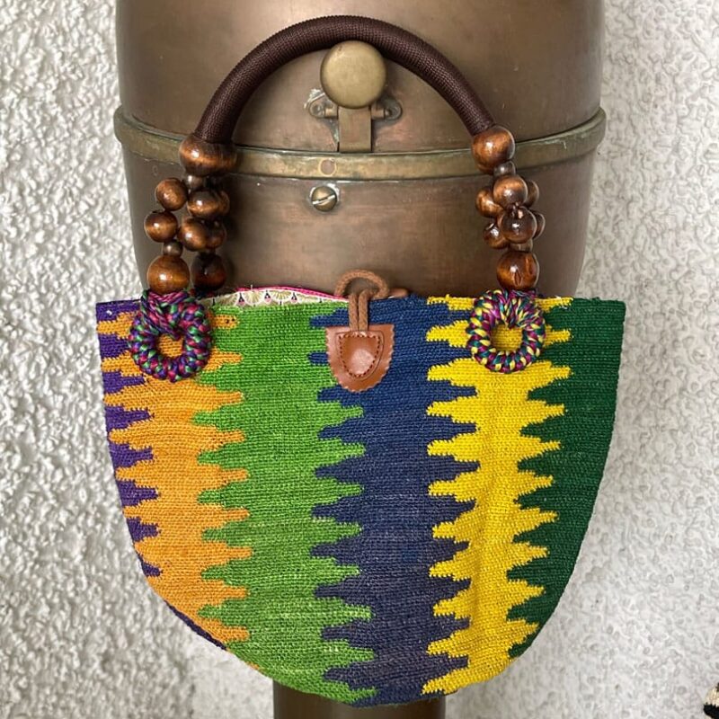 Shigra con asas multicolor Maya