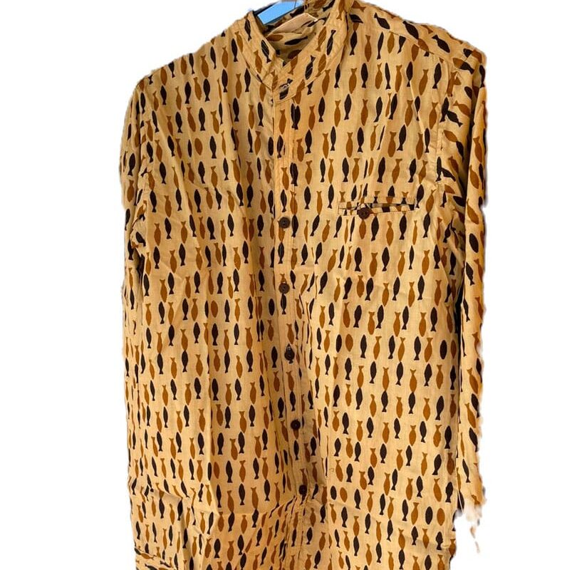 Camisa Mao Takashi