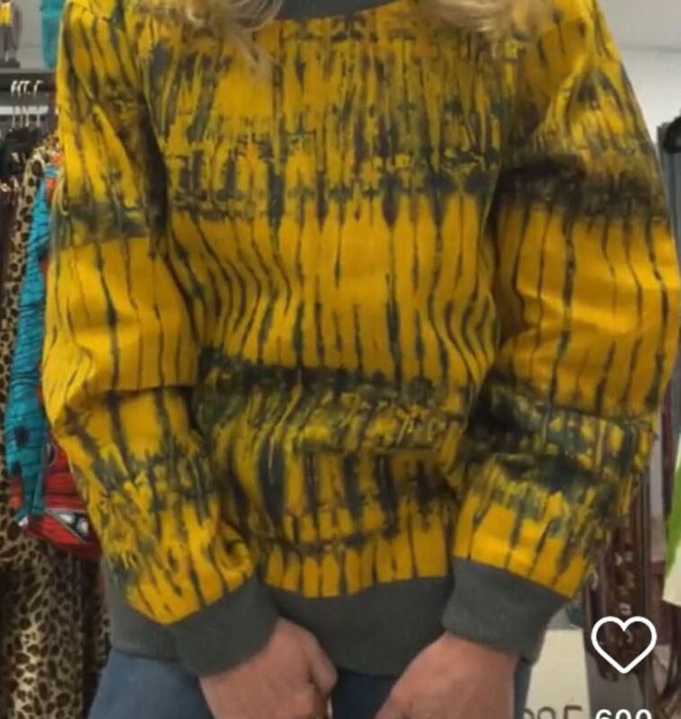 Sudadera amarilla tela Tie-die