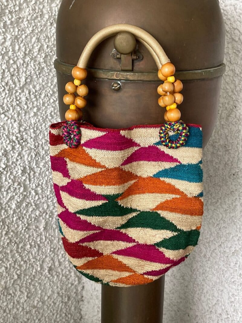 Shigra con asas beige, rosa , naranja y verde Susy