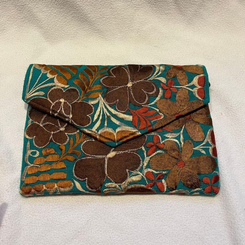 Clutch Bordado Ecuador Smart
