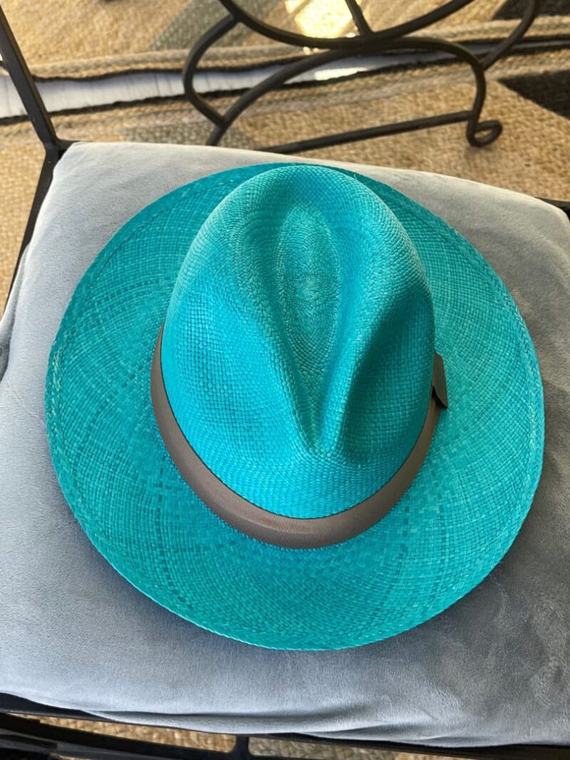 Sombrero azul turquesa cinta gris