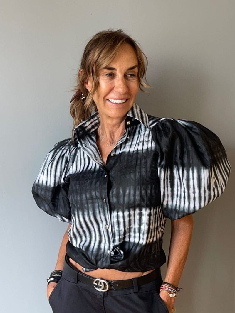 Camisa manga farol corta, blanca y negra
