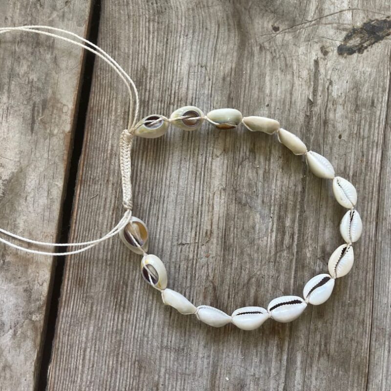 Collar Concha Blancos