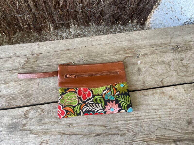 Clutch Grande Cuero Camel - Imagen 2