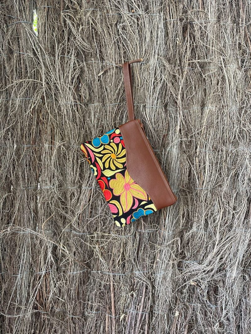 Clutch Pequeño Cuero Sand