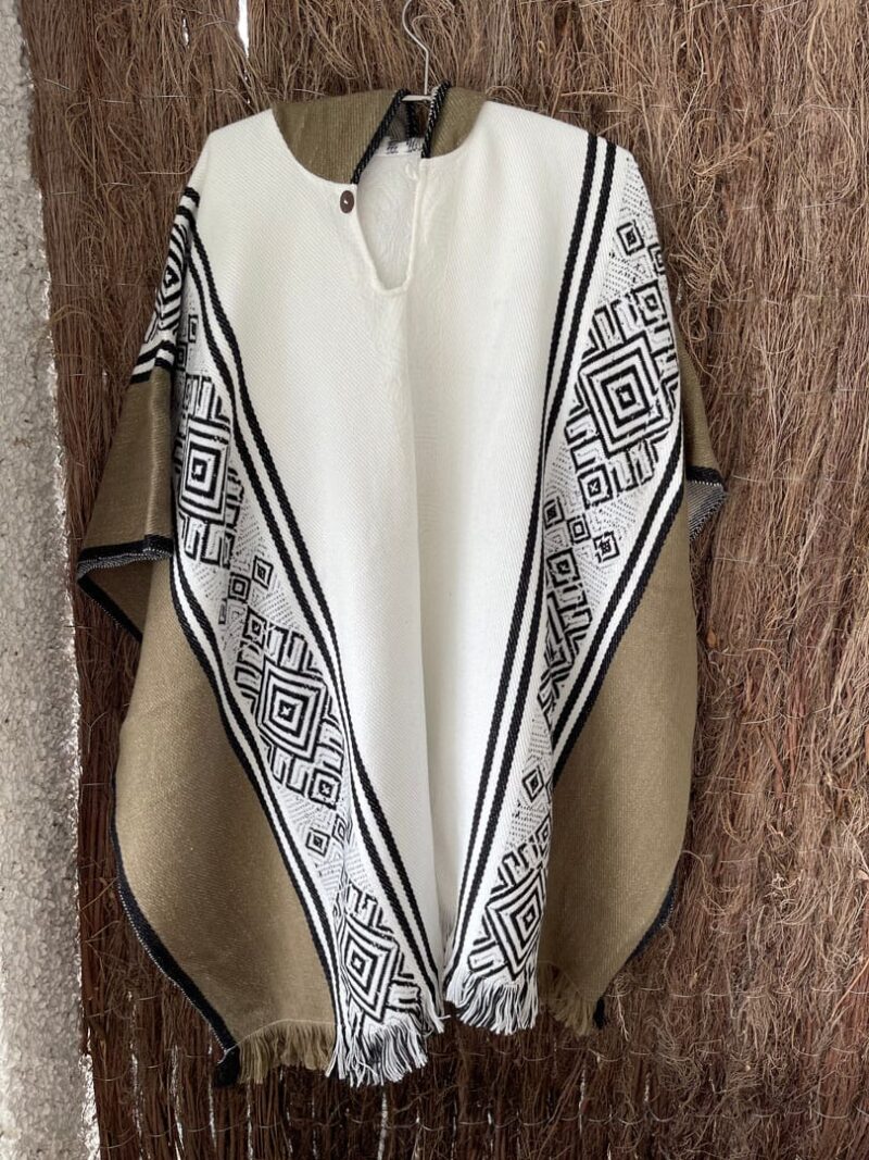 Poncho Alpaca Beige y Camel