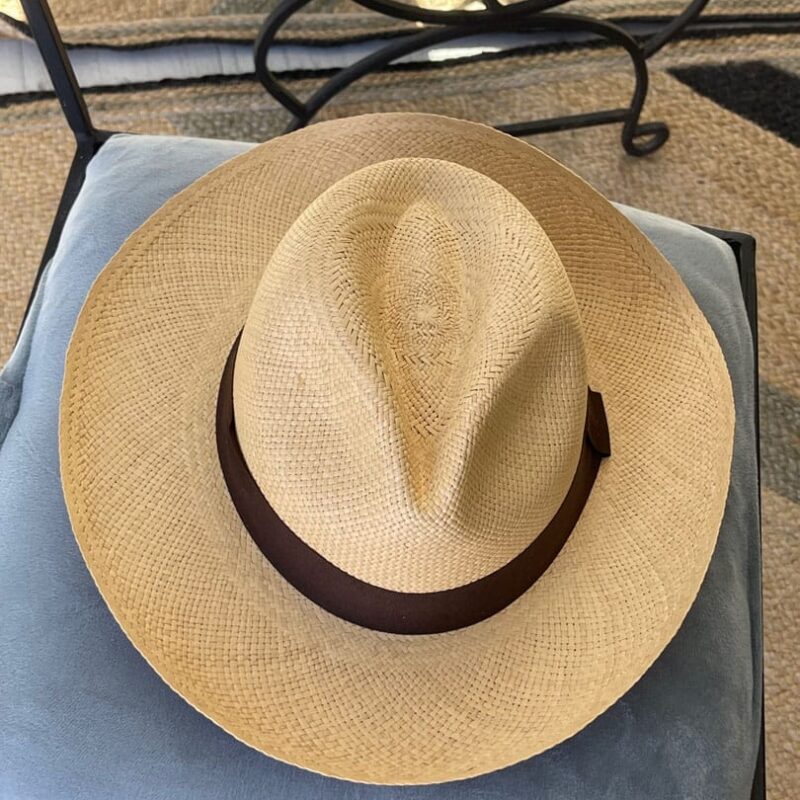 Sombrero beige cinta marrón