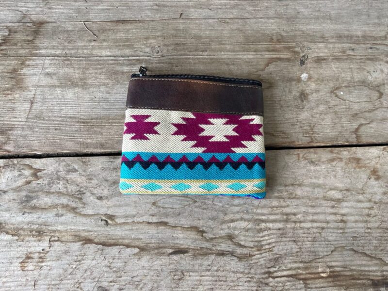 Cartera Mediana con cuero Mia