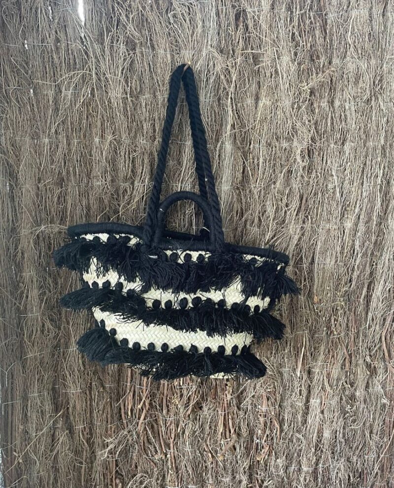 Bolso Canasta flecos negro - Imagen 2