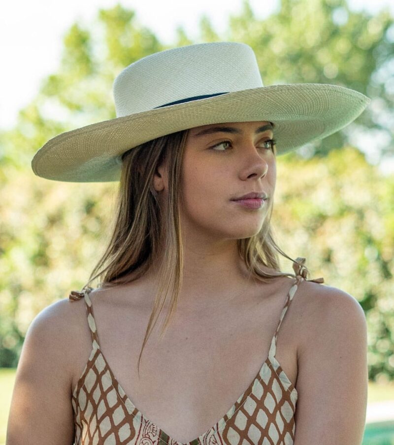 Sombrero Ala Ancha Beige Cinta Negra