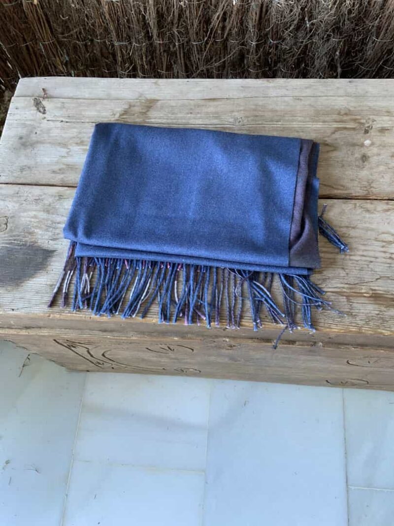 Bufanda Reversible Tonos azules y Vinos, Cachi - Imagen 4