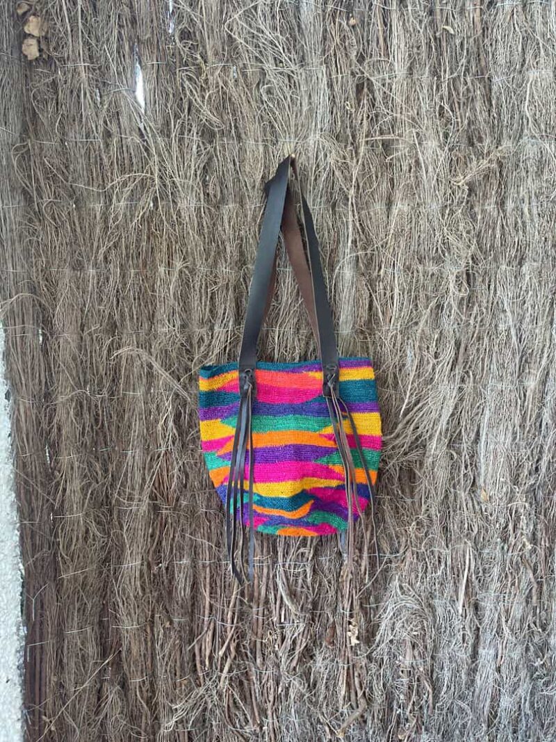 Shigra Asas de Cuero con Flecos