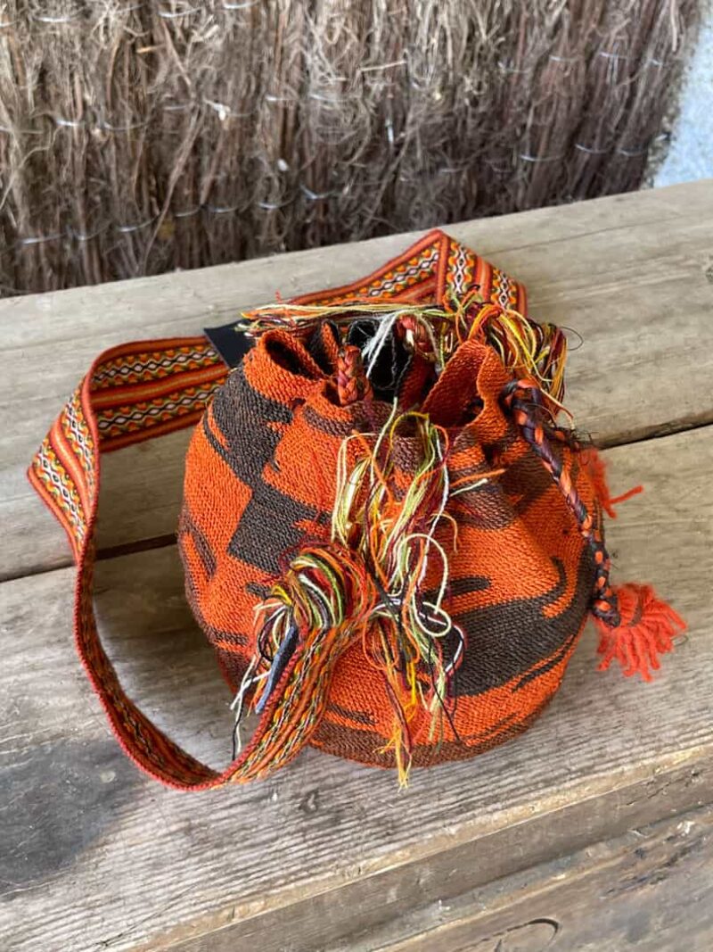 Shigra Ecuador Borlas Pequeña - Imagen 3