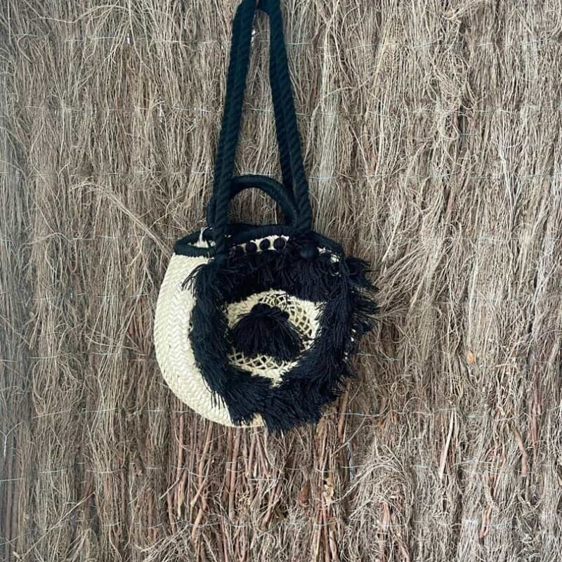 Bolso Capazo flecos negro