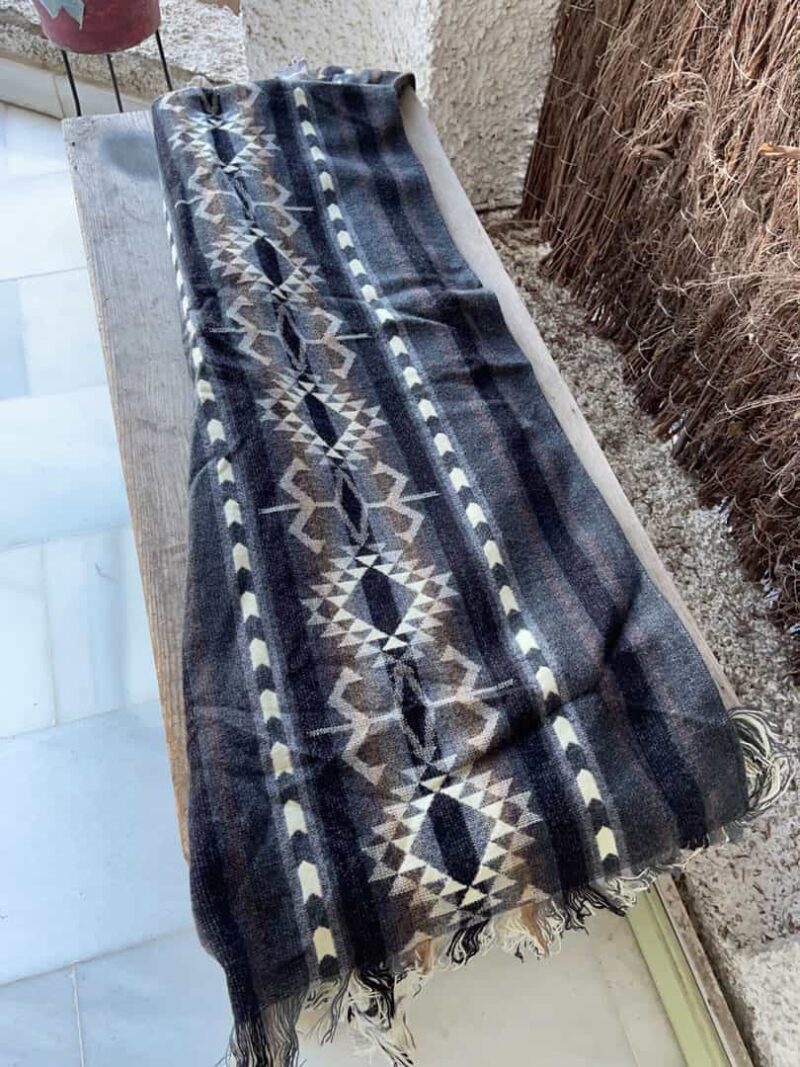 Poncho de Alpaca Negro y Blanco - Imagen 3