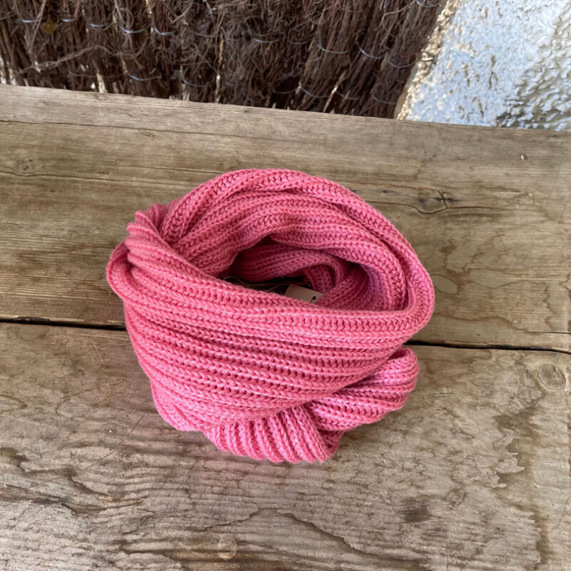 Cuello Lana Rosa